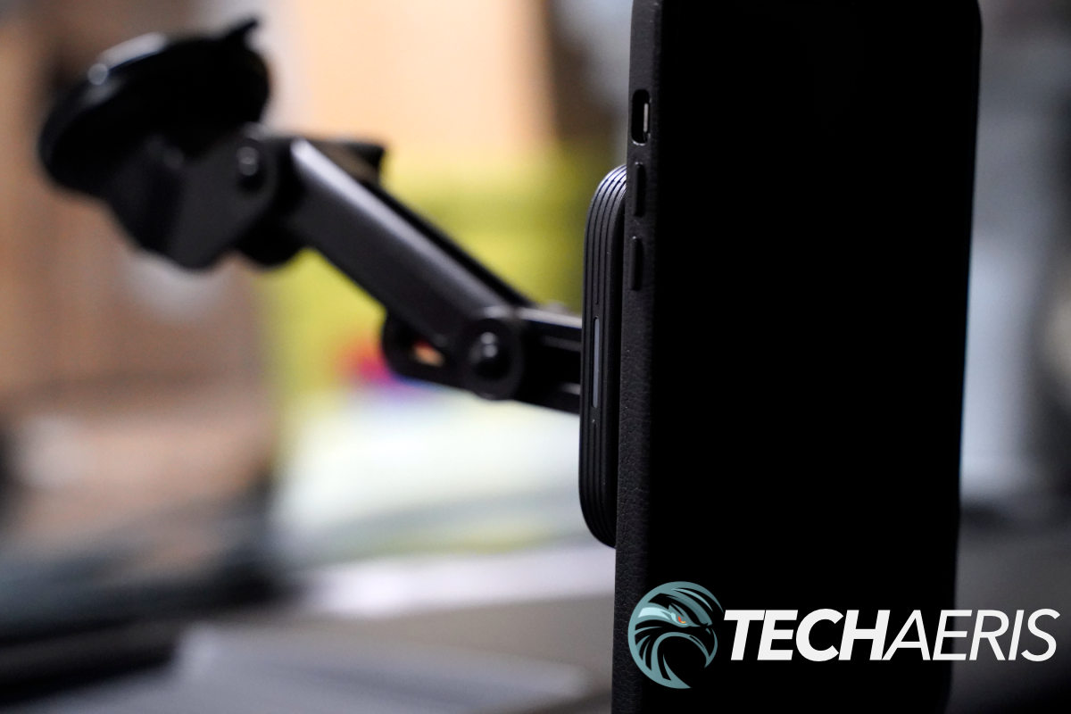 ESR HaloLock review: A fantastic MagSafe compatible wireless car dock 4 ESR HaloLock 3